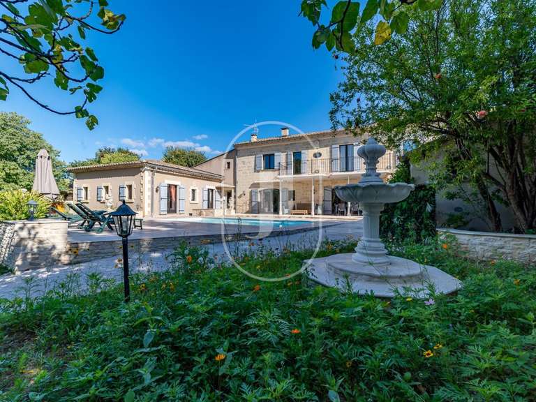 Maison Uzès - 4 chambres - 254m²