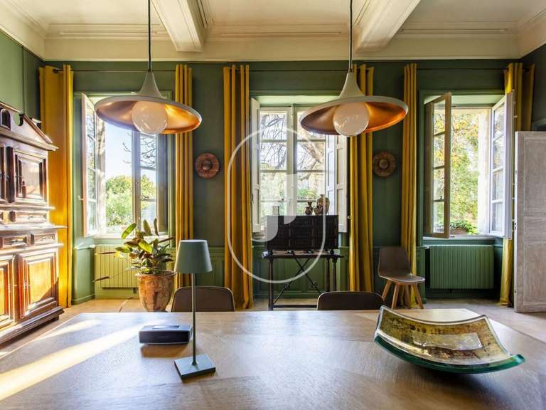 Maison Uzès - 7 chambres - 600m²