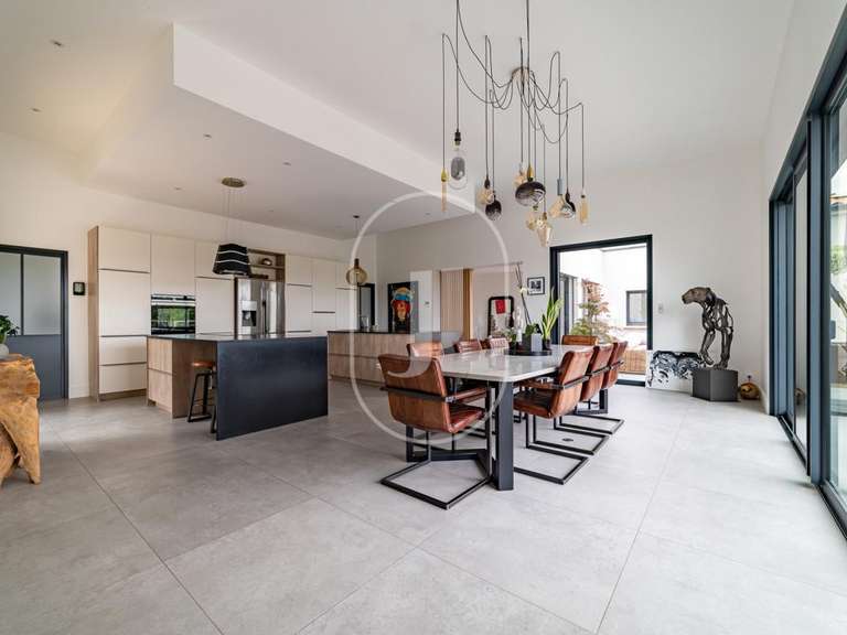 Maison Uzès - 4 chambres - 305m²