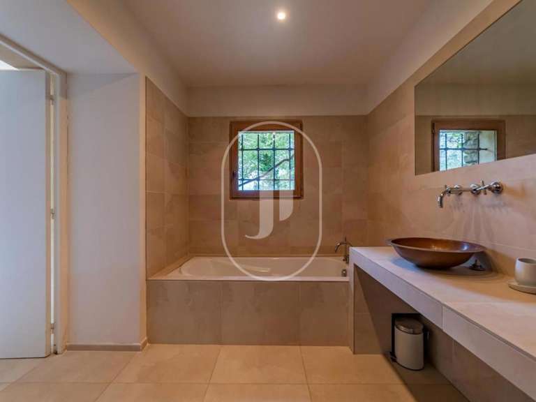 House Uzès - 8 bedrooms - 300m²