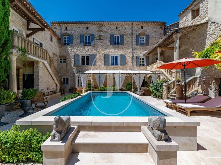 House Uzès - 6 bedrooms - 460m²