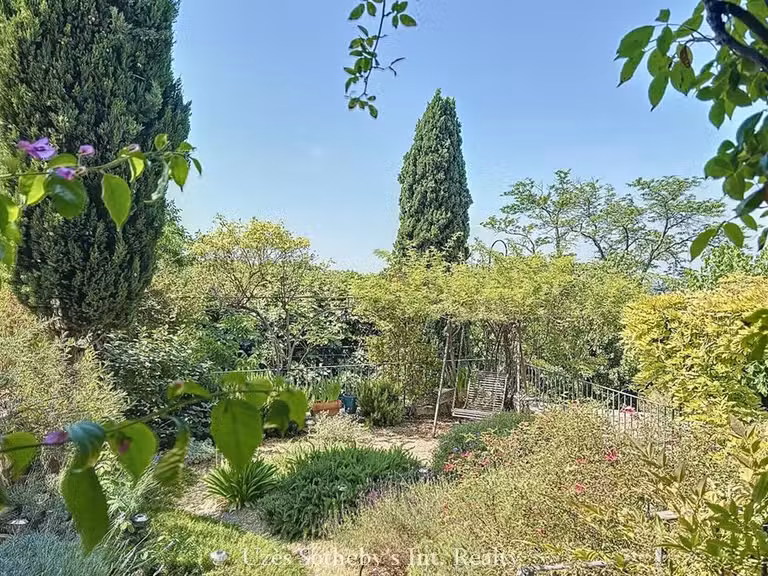 Maison Uzès - 4 chambres - 180m²
