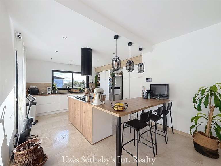 Maison Uzès - 4 chambres - 222m²