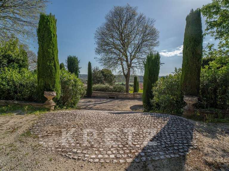 Maison Uzès - 5 chambres - 405m²