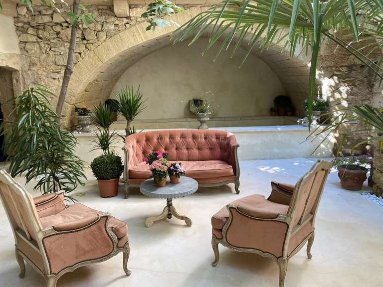 Maison Uzès - 6 chambres - 626m²