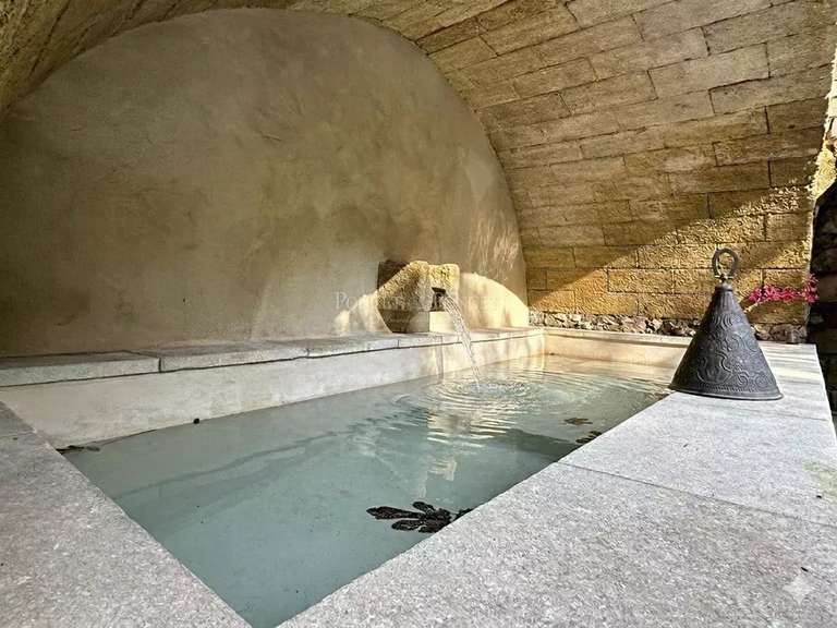 Maison Uzès - 6 chambres - 626m²