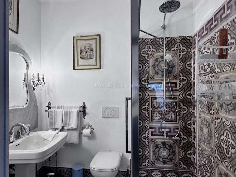 Maison Uzès - 6 chambres - 626m²