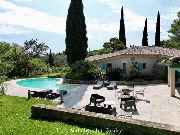 Maison Uzès - 6 chambres - 200m²