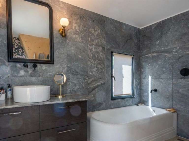 House Uzès - 6 bedrooms - 360m²