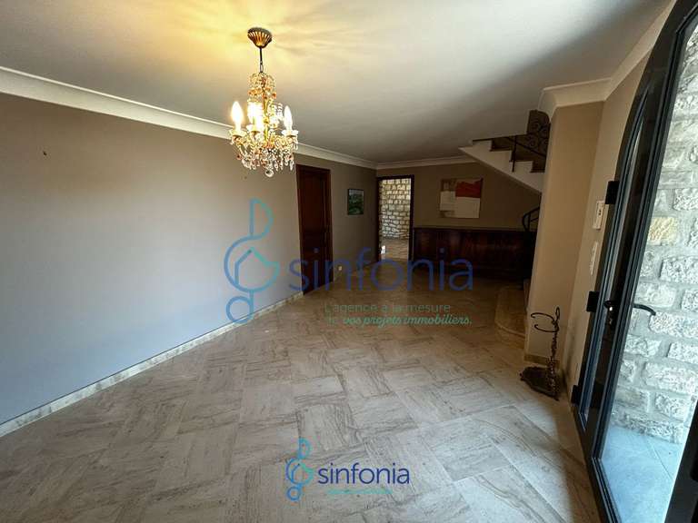 Maison Uzès - 5 chambres - 246m²