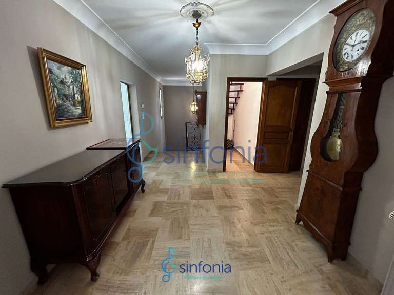 Maison Uzès - 5 chambres - 246m²