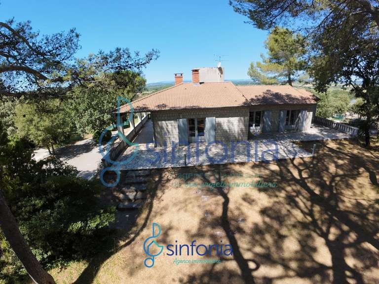 Maison Uzès - 5 chambres - 246m²