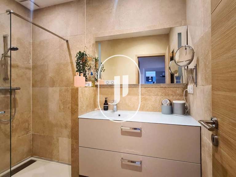 Maison Uzès - 7 chambres - 257m²