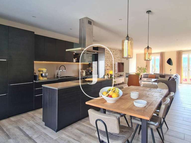 Maison Uzès - 7 chambres - 257m²