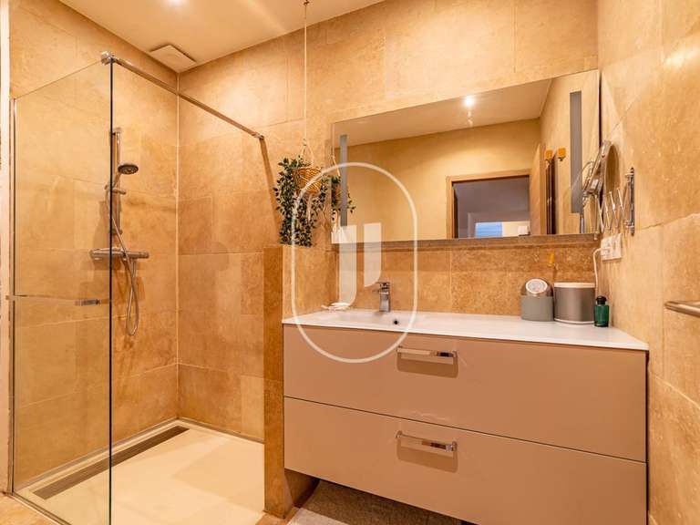 Maison Uzès - 7 chambres - 257m²