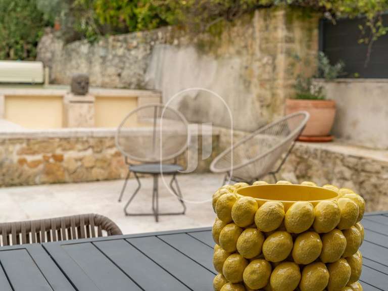 Maison Uzès - 7 chambres - 257m²