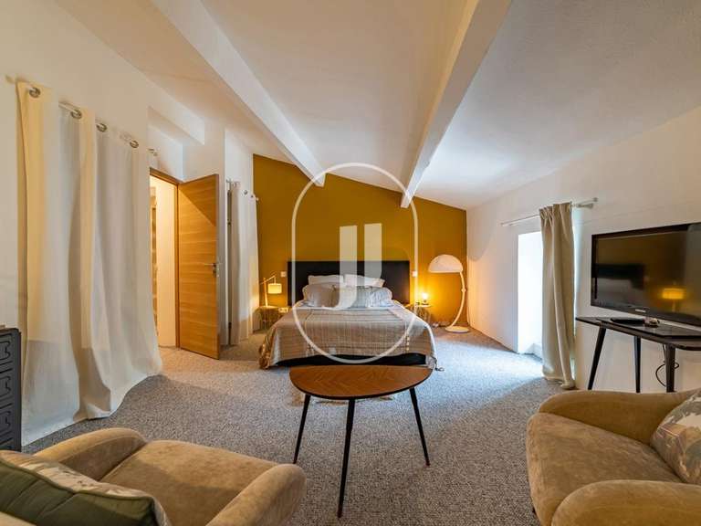 Maison Uzès - 7 chambres - 257m²