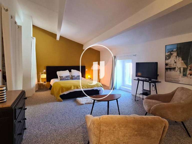 House Uzès - 7 bedrooms - 257m²