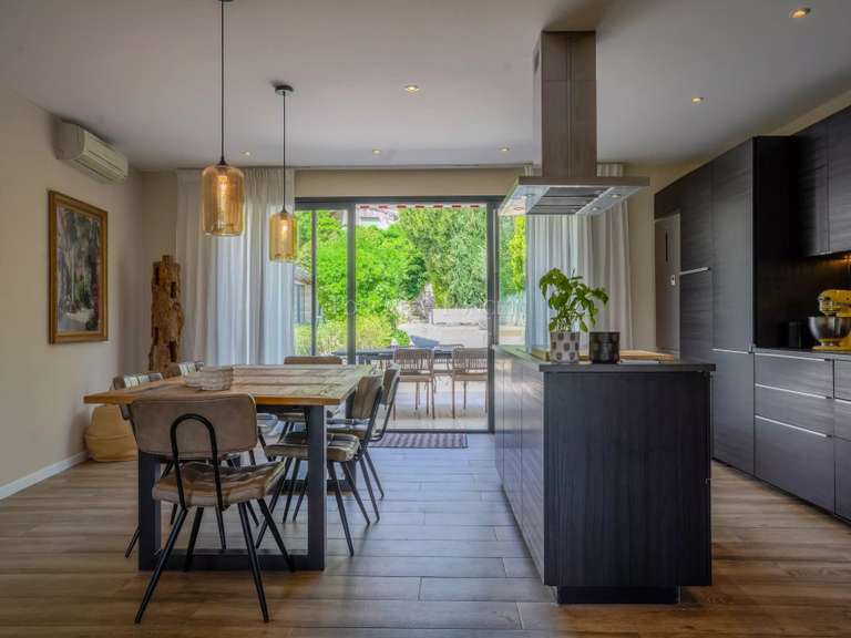 Maison Uzès - 7 chambres - 325m²