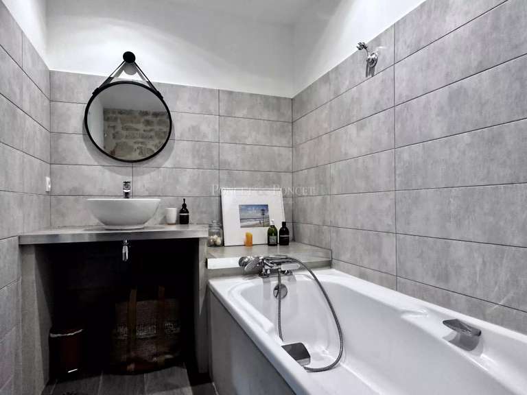 Maison Uzès - 7 chambres - 325m²