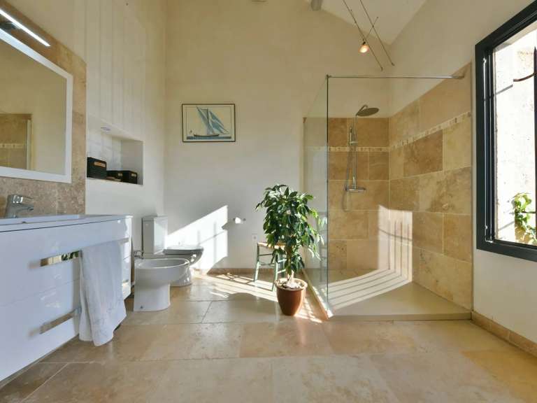 Maison Uzès - 2 chambres - 141m²