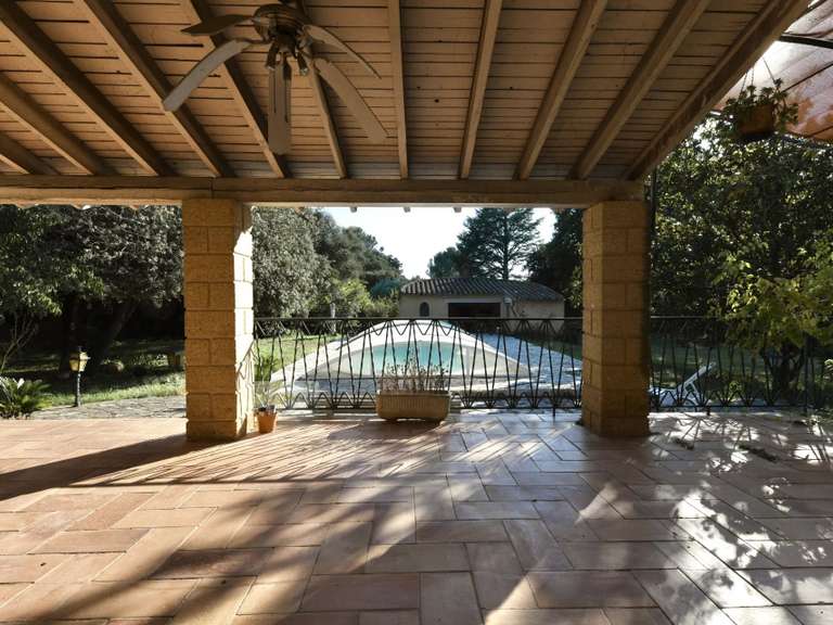 Maison Uzès - 3 chambres - 154m²