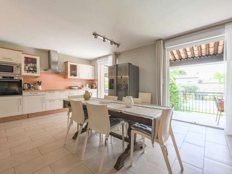 Maison Uzès - 3 chambres - 199m²