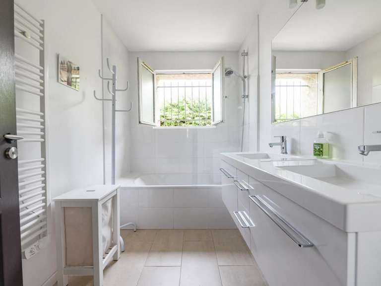 Maison Uzès - 3 chambres - 199m²