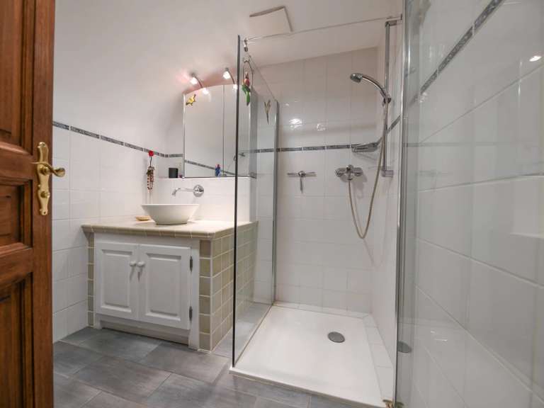 Maison Uzès - 6 chambres - 300m²