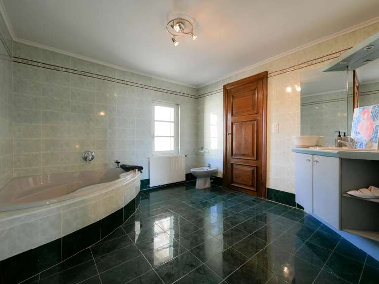 House Uzès - 3 bedrooms - 257m²