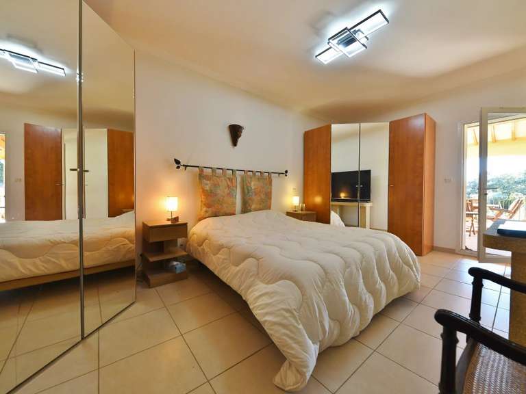 House Uzès - 4 bedrooms - 210m²