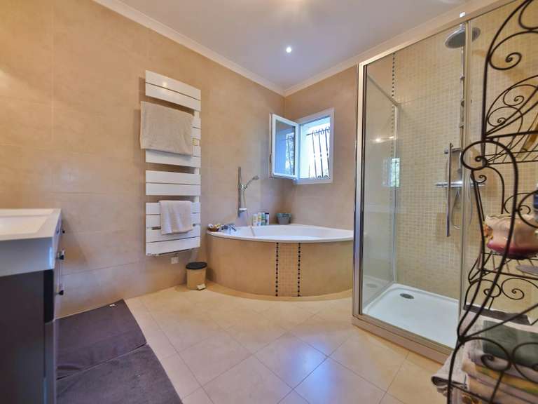 House Uzès - 4 bedrooms - 210m²