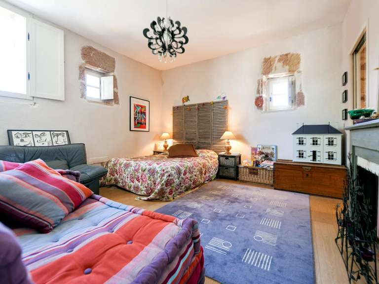 Maison Uzès - 3 chambres - 369m²