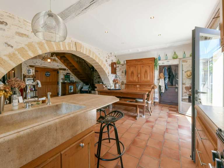 Maison Uzès - 3 chambres - 369m²