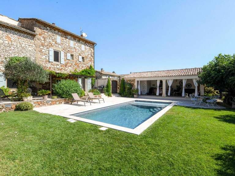 Maison Uzès - 3 chambres - 369m²