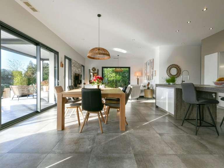 Maison Uzès - 3 chambres - 178m²