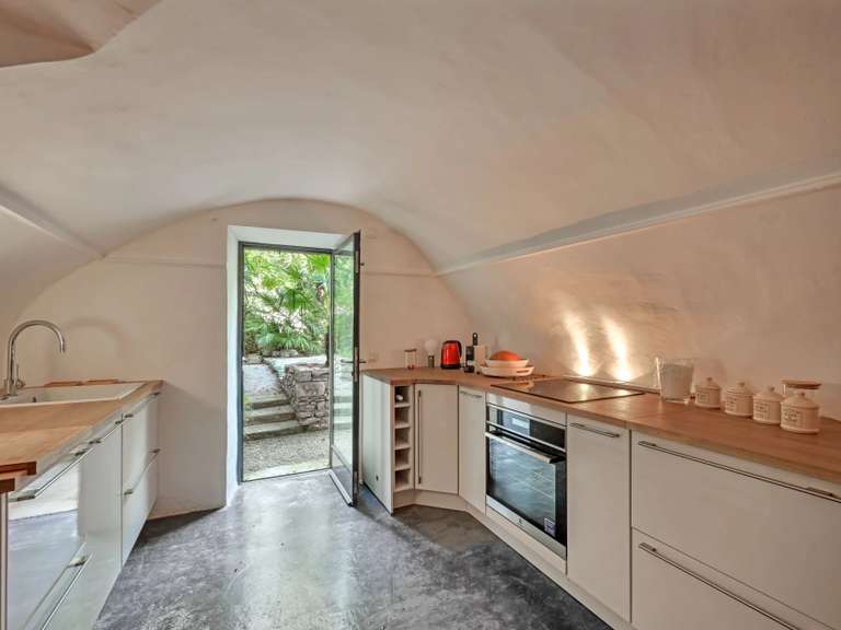 Maison Uzès - 6 chambres - 357m²