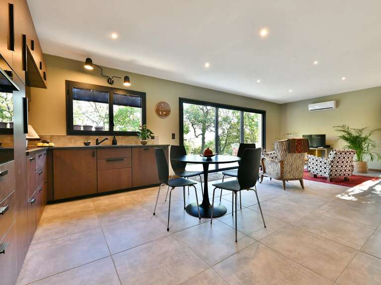 Maison Uzès - 3 chambres - 283m²