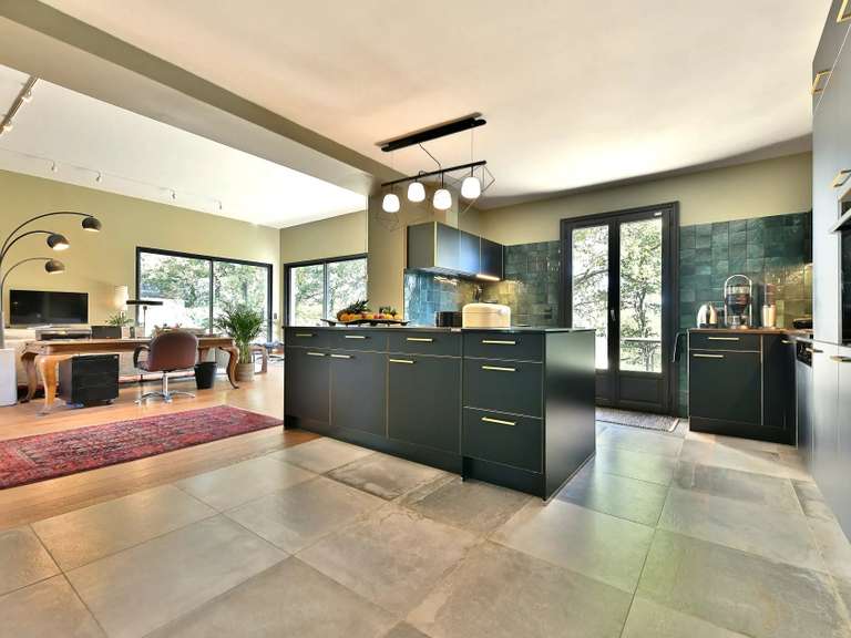 Maison Uzès - 3 chambres - 283m²