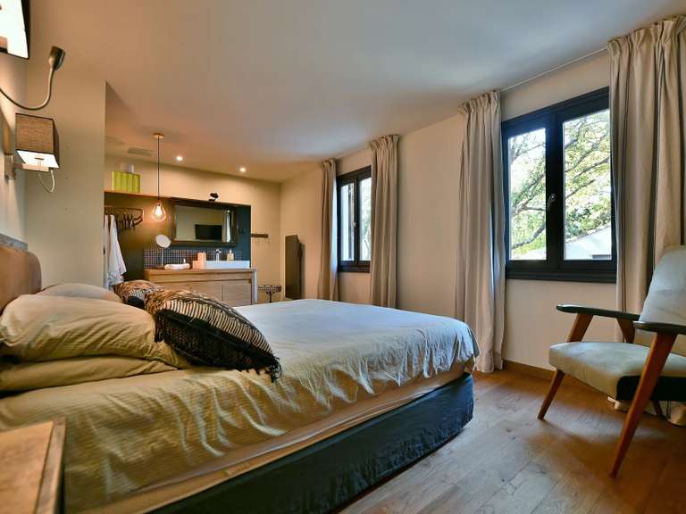 Maison Uzès - 3 chambres - 283m²