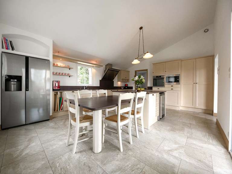 Maison Uzès - 4 chambres - 209m²