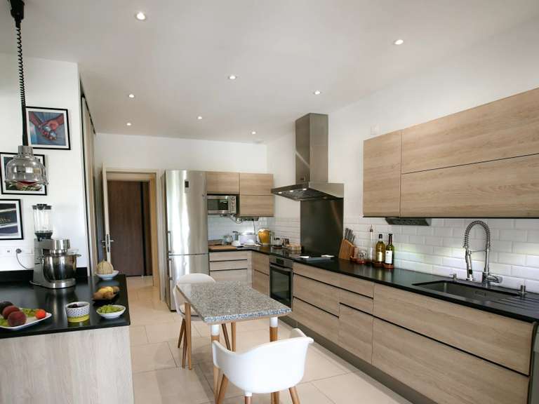 Maison Uzès - 5 chambres - 267m²