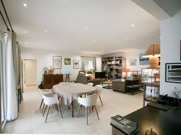 Maison Uzès - 5 chambres - 267m²