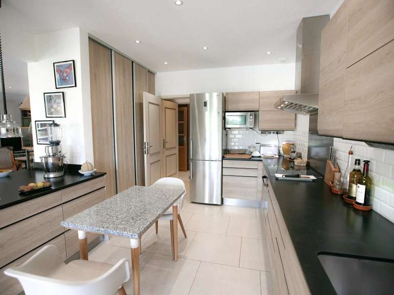 Maison Uzès - 5 chambres - 267m²