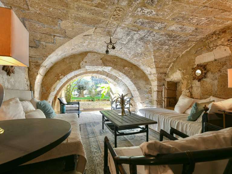 Maison Uzès - 5 chambres - 400m²