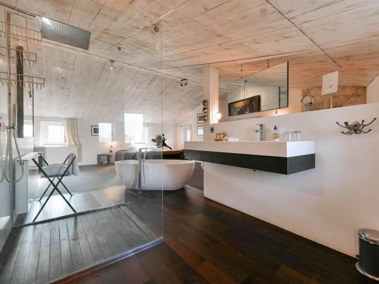 Maison Uzès - 16 chambres - 1070m²