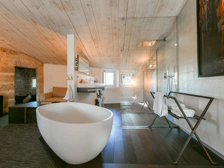 Maison Uzès - 16 chambres - 1070m²