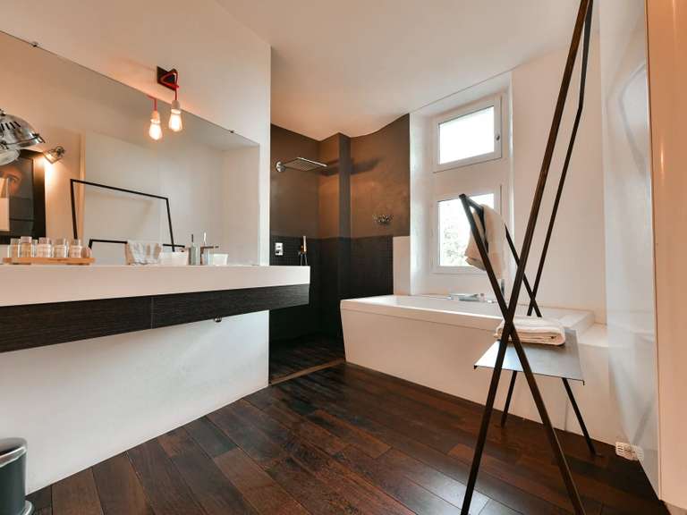 Maison Uzès - 16 chambres - 1070m²