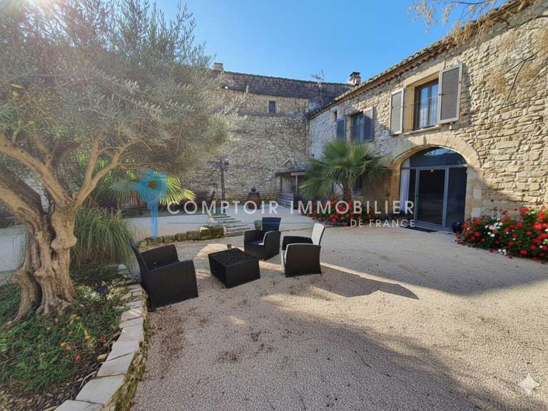 House Uzès - 12 bedrooms - 451m²