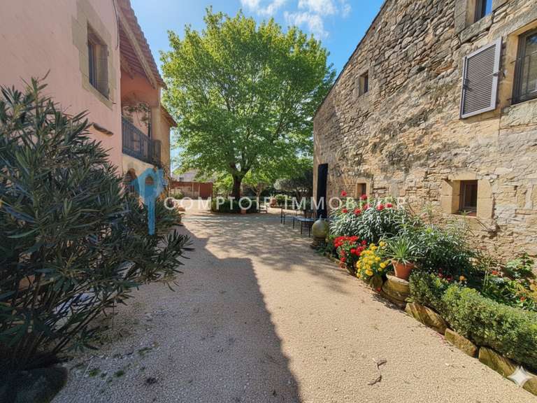 House Uzès - 12 bedrooms - 451m²